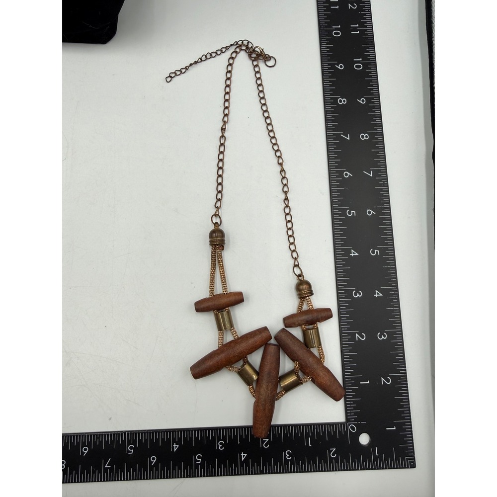 Boho Wooden Toggle Statement Necklace Gold Tone Mesh Chain Brown Brass Accents - Picture 2 of 3